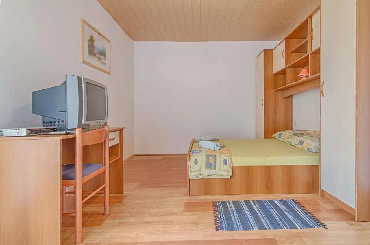 Apartments Marin Medulin