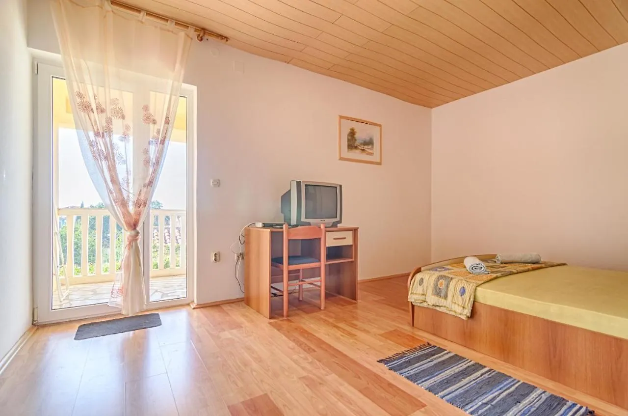 Apartments Marin Medulin Croatia