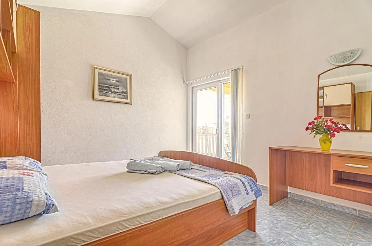 Apartments Marin Medulin
