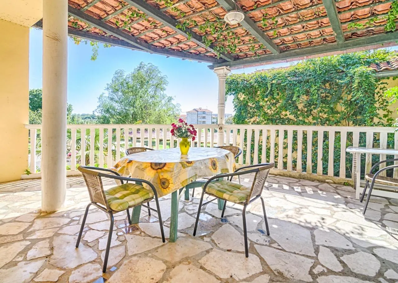 Apartments Marin Medulin Croatia