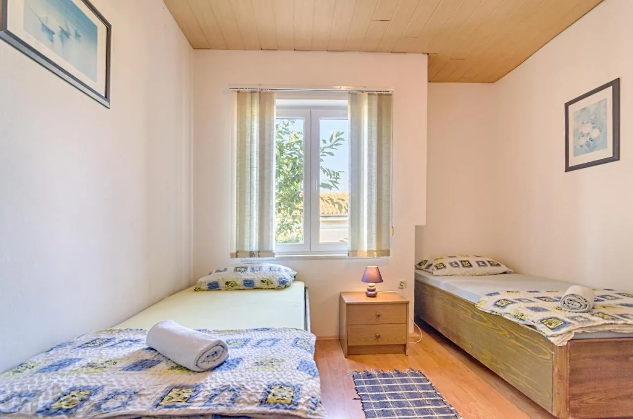 Apartments Marin Medulin