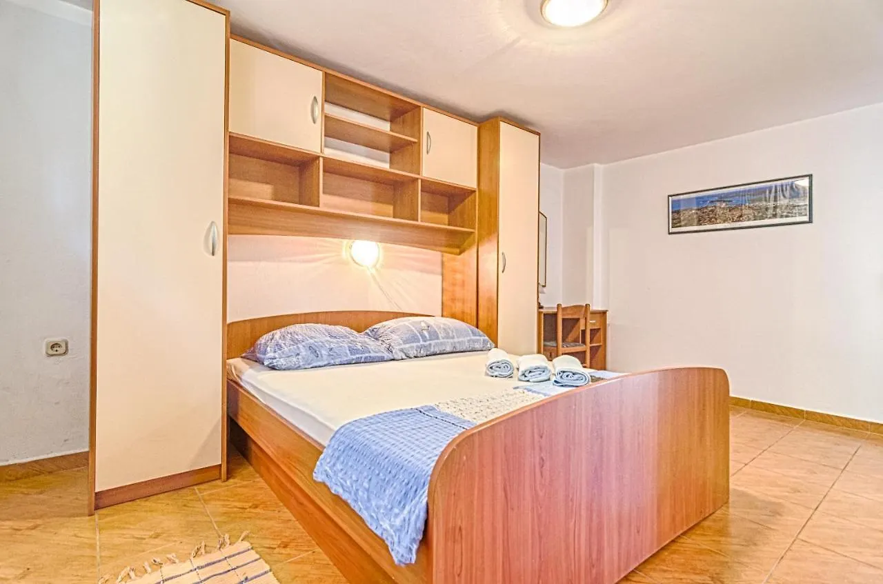 Apartments Marin Medulin