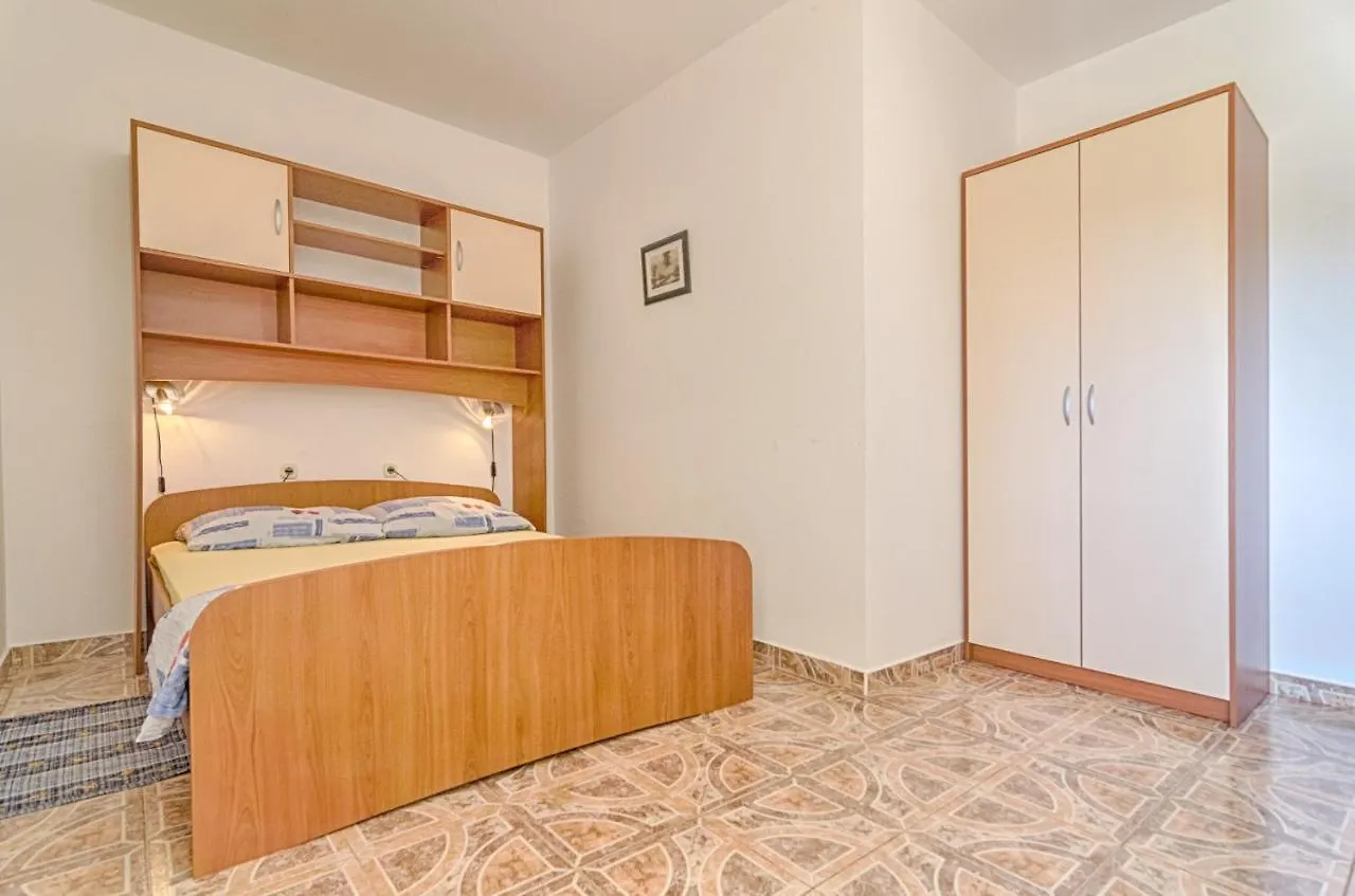 Apartments Marin Medulin
