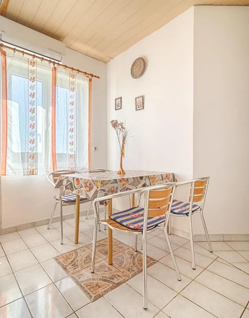 Apartments Marin Medulin Croatia